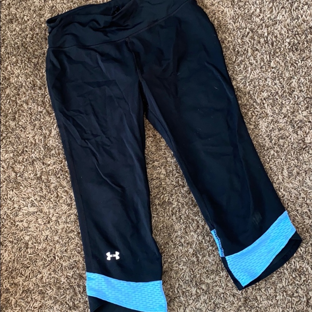 UA Mid leggings